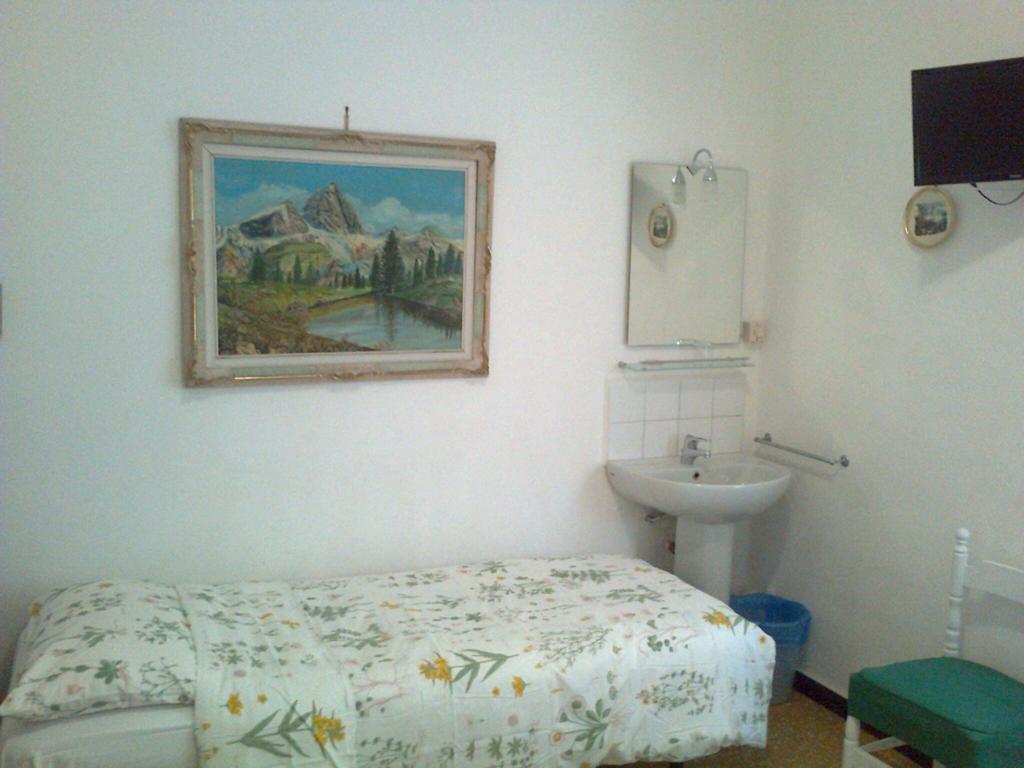Hotel Meuble Corallo Laigueglia Bilik gambar