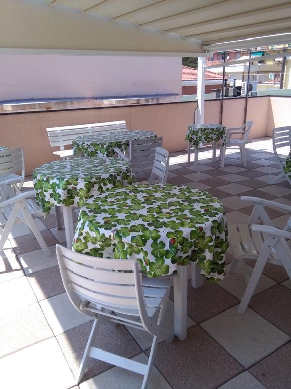 Hotel Meuble Corallo Laigueglia Luaran gambar