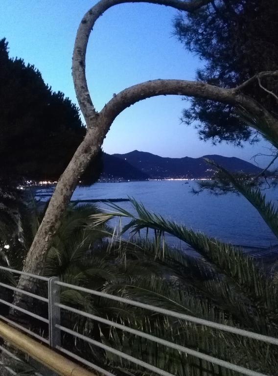 Hotel Meuble Corallo Laigueglia Luaran gambar