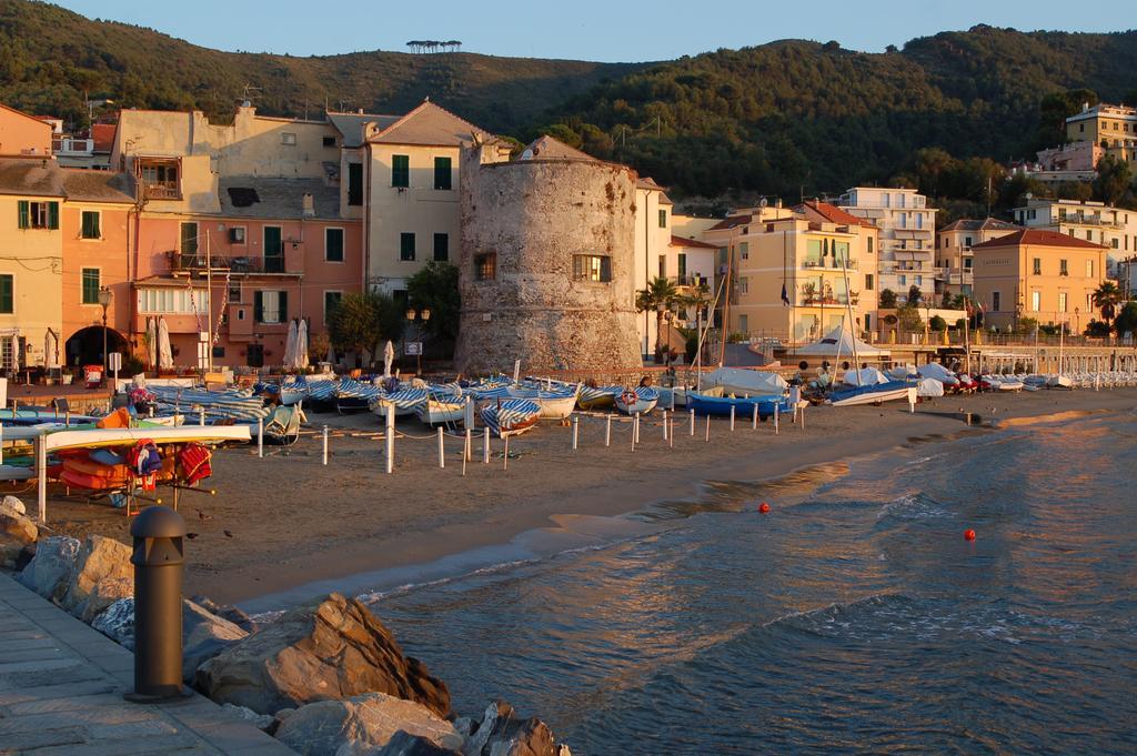 Hotel Meuble Corallo Laigueglia Luaran gambar