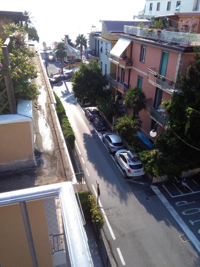 Hotel Meuble Corallo Laigueglia Luaran gambar